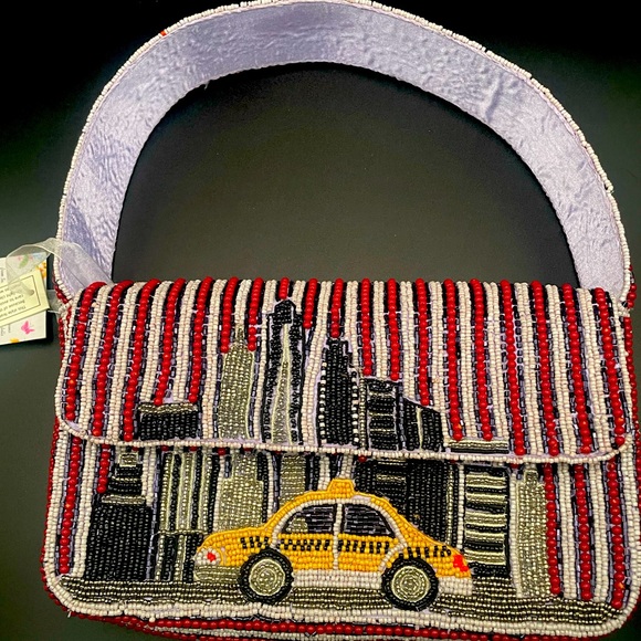 NEW RELEASE! New York City NYC Yellow Taxi Red White Stripe Beaded Bag India - Picture 1 of 11